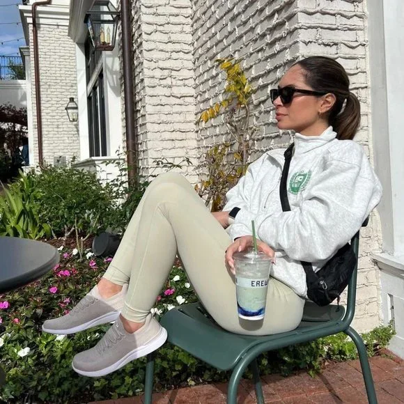Sporty & Rich | Tops | New Sporty Rich Beverly Hills Quarter